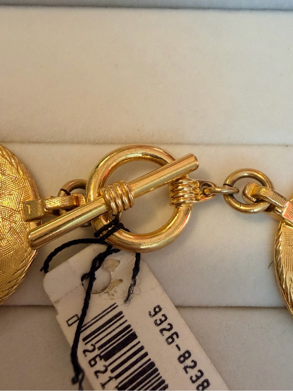 Vintage Anne Klein Gold Tone Lion Medallion Statement Necklace Toggle Clasp NWT - Picture 9 of 13